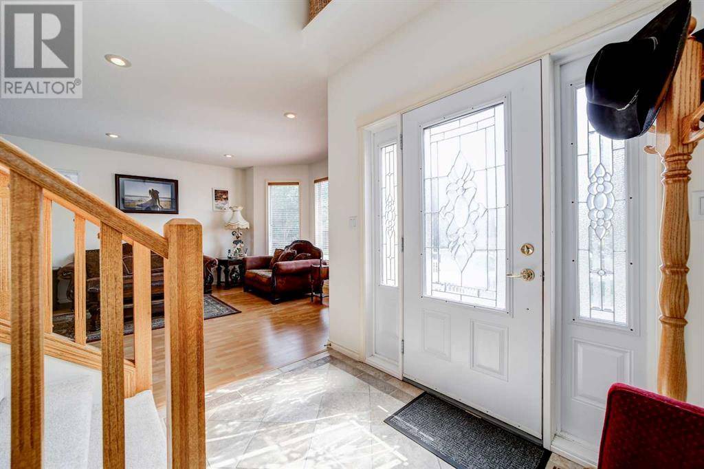 Lethbridge, AB T1K7X8,35 Sandstone Way  S