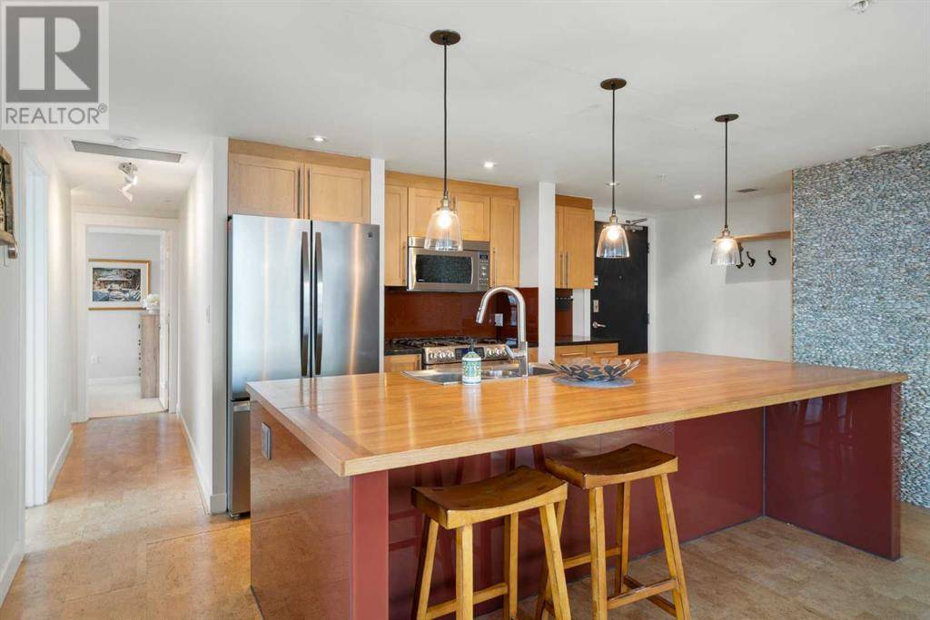 Calgary, AB T2P0E4,1001, 735 2 Avenue SW