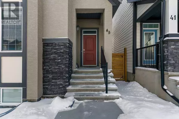 Calgary, AB T3M2H1,45 Masters Crescent SE