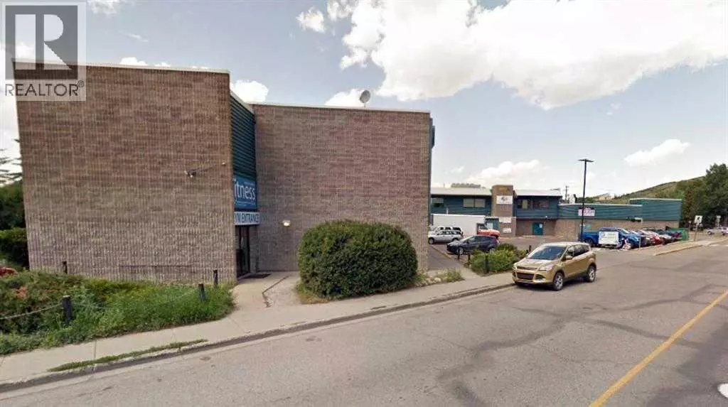 Cochrane, AB T4C2K8,118 1 Avenue W