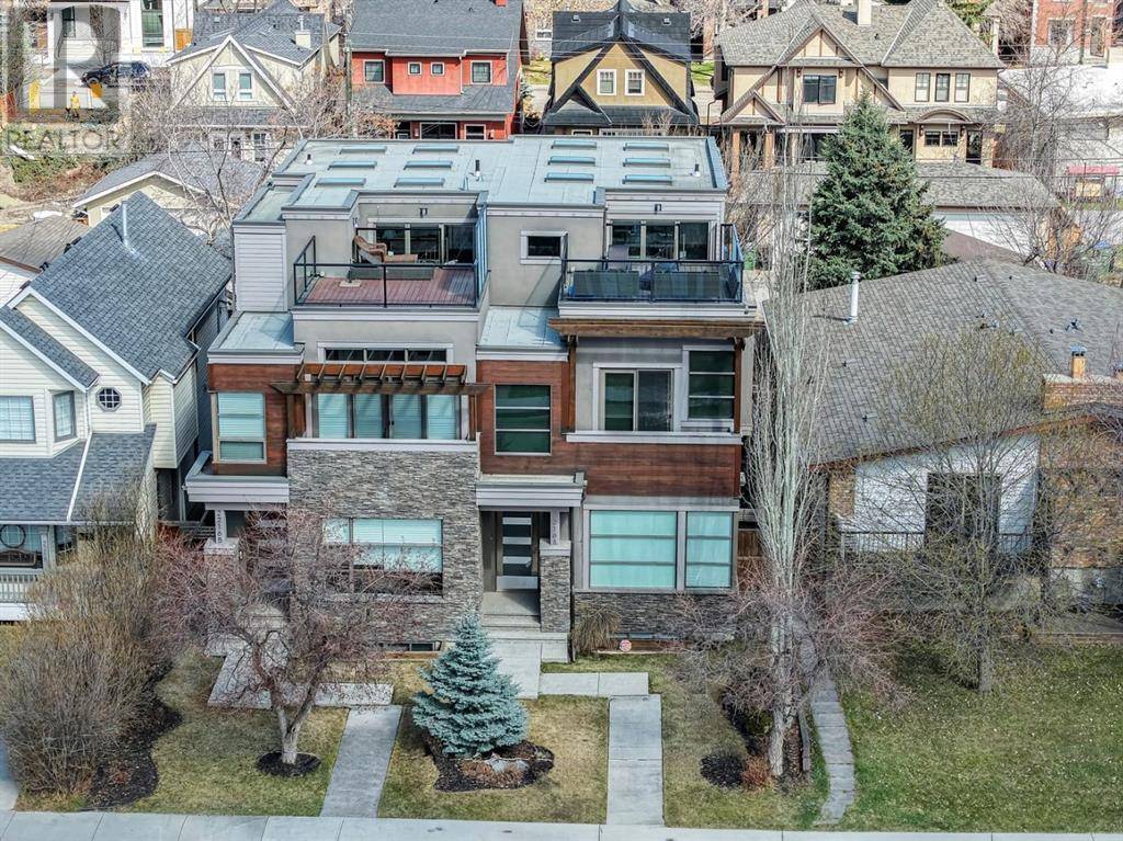 2216A 3 Avenue NW, Calgary, AB T2N0K6