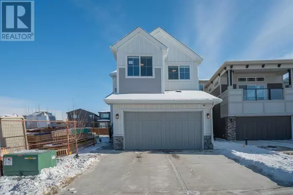 8 Rowley Common NW, Calgary, AB T3L0G4