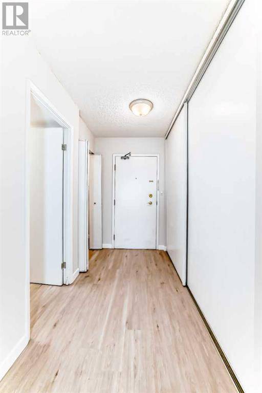 Calgary, AB T3C3R9,508, 1334 12 Avenue SW