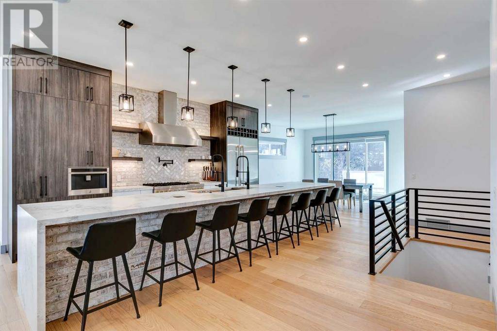 Calgary, AB T2K1K6,30 Roselawn Crescent NW
