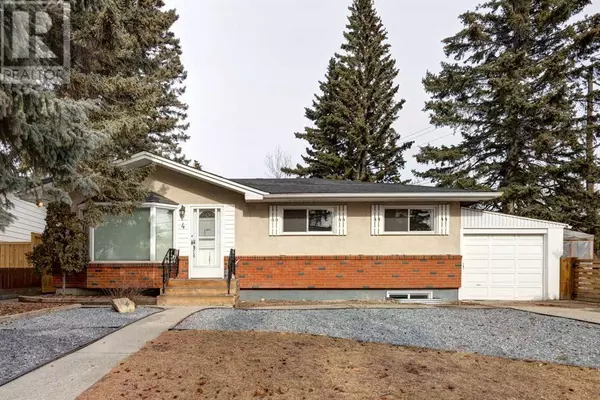 4 Windermere Road SW, Calgary, AB T3C3K1