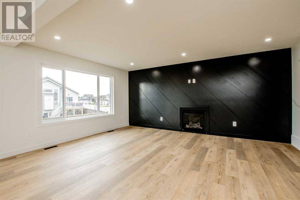 Grande Prairie, AB T8X0N8,8533 71A Avenue
