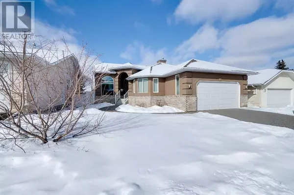 55 Ainge Close, Red Deer, AB T4R2K8