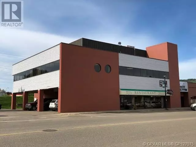 207, 10011 102 Avenue, Peace River, AB T8S1S6