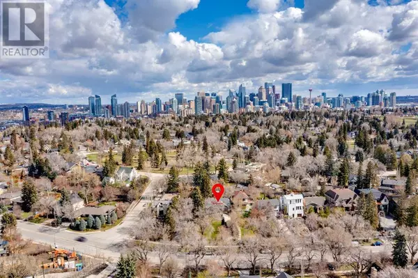 1424 Premier Way SW, Calgary, AB T2T1L9