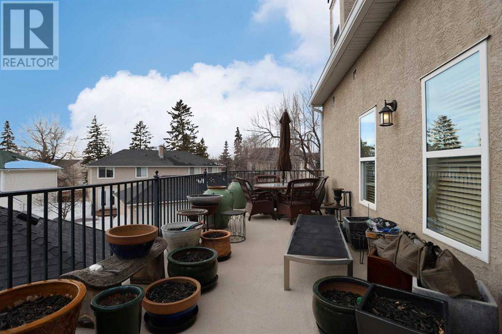 Calgary, AB T2T6B3,300 Garrison Square SW