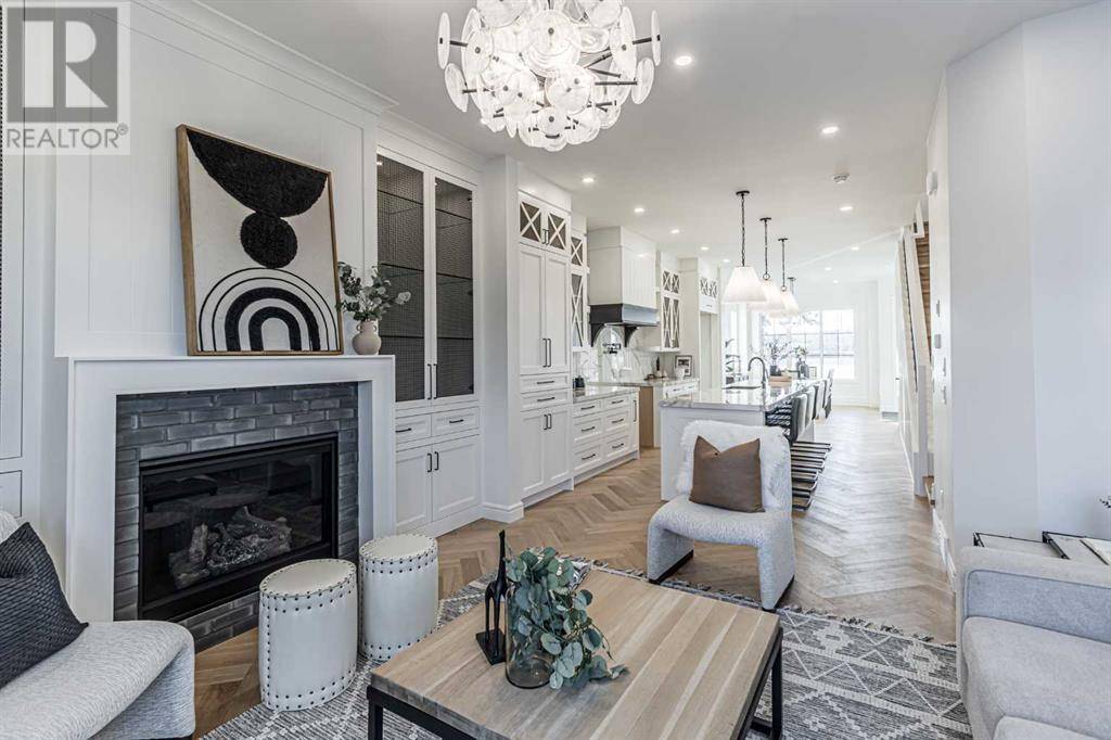 Calgary, AB T2N3H8,2036 Broadview Road NW