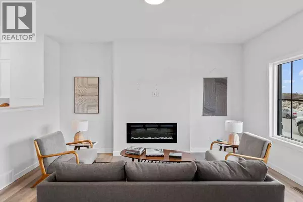 Airdrie, AB T4B5L8,1037 Reynolds Crescent SW