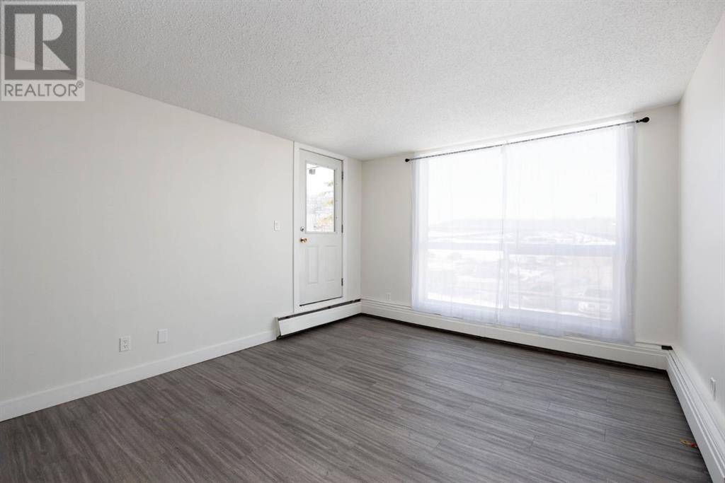 Fort Mcmurray, AB T9H4H4,208, 14921 Macdonald Drive