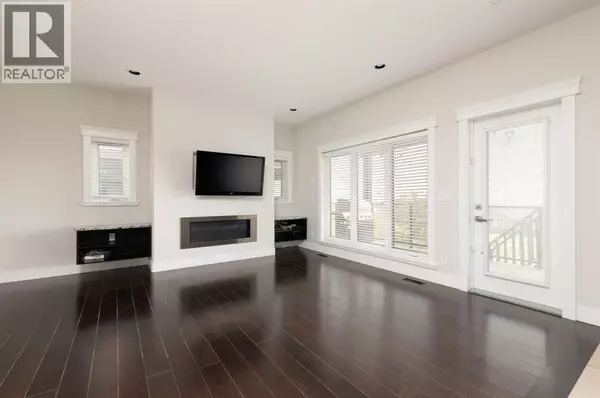 Fort Mcmurray, AB T9K0Y8,13, 208 Sparrow Hawk Drive