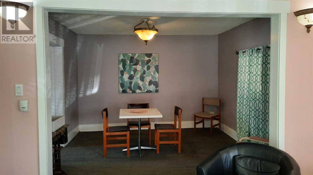 Drumheller, AB T0J0Y4,274 3 Street W