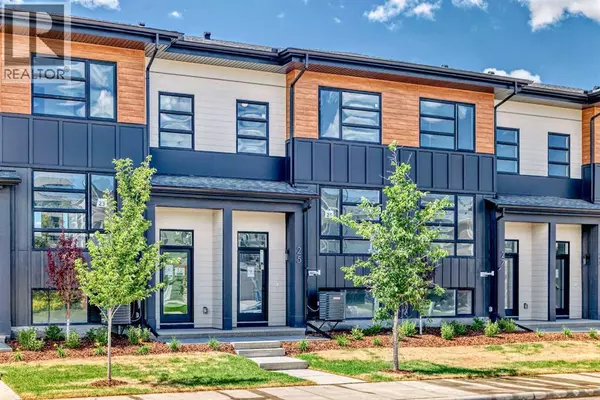 23 Lucas Way NW, Calgary, AB T3P2C7