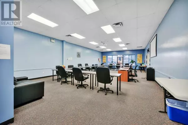 Red Deer, AB T4N2E8,110, 4828 53 Street