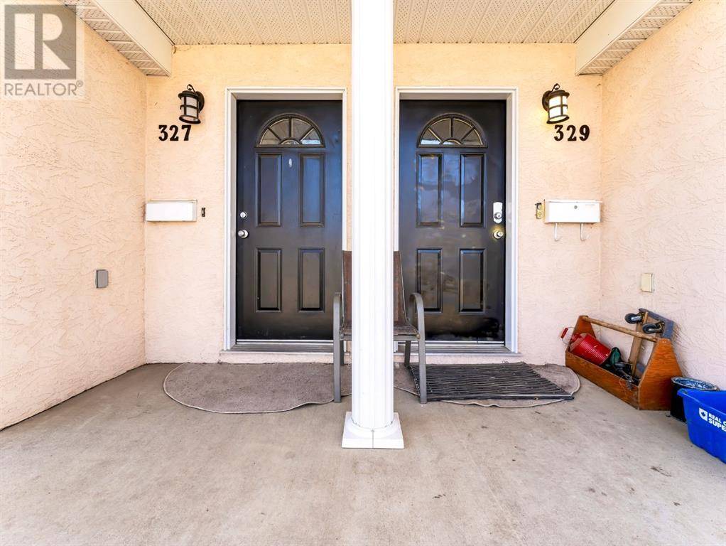 Medicine Hat, AB T1A6L1,327/329 3 Street NW