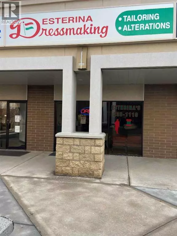 Calgary, AB T2W3N4,17, 11440 Braeside Drive SW