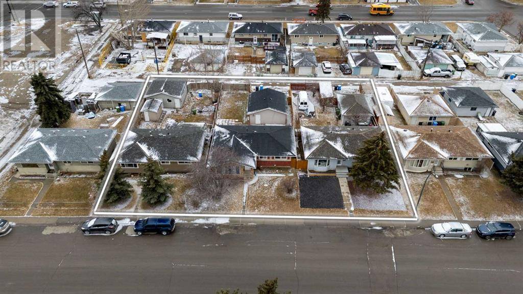 1713, 1717, 1721, 45 Street Street SE, Calgary, AB T2A1N4