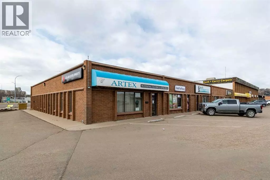 Medicine Hat, AB T1A2W3,957 South Railway Street SE