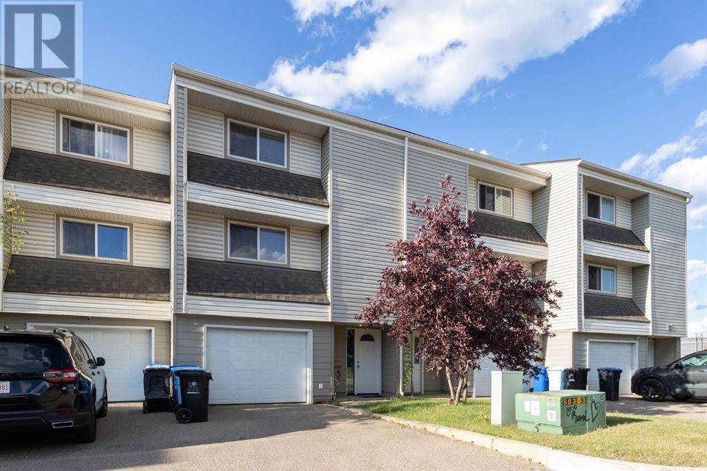 4, 400 Silin Forest Road, Fort Mcmurray, AB T9H3S5