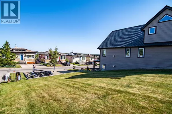 Rural Red Deer County, AB T0M1R0,4066, 25054 South Pine Lake Road