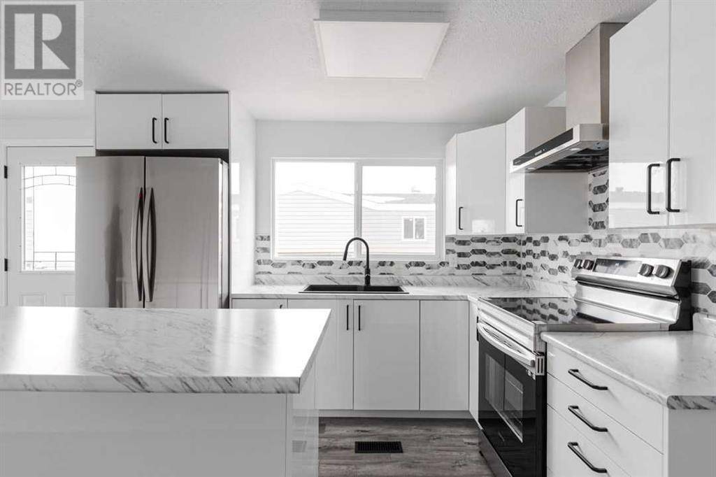 228 Cokerill Crescent, Fort Mcmurray, AB T9K2J2