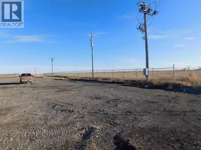 31 and 31A Leavings Street E, Granum, AB T0L1A0