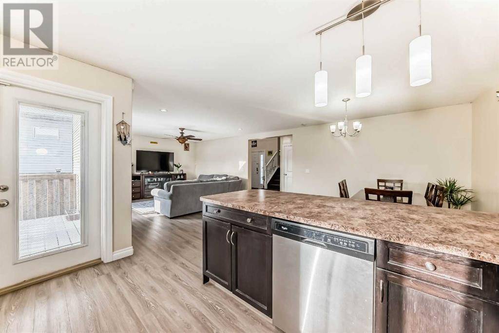 Innisfail, AB T4G0B9,5252 48 Street Close