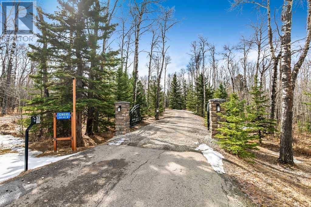 Rural Foothills County, AB T0L1K0,224035 318 Avenue W