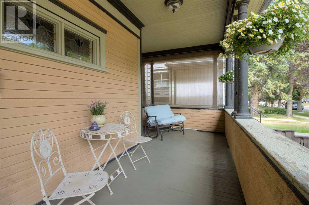 Lethbridge, AB T1J2P2,652 11 Street S