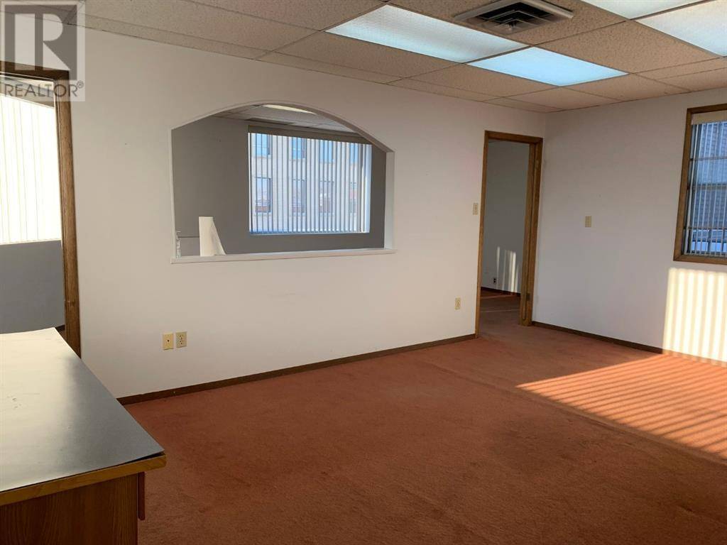Medicine Hat, AB T1A0H5,608 3 Street SE