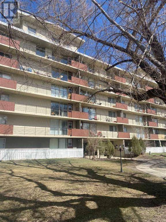 401, 4700 55 Street, Red Deer, AB T4N2H8