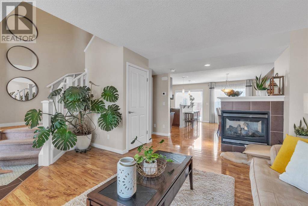 Calgary, AB T2Z0T9,1737 New Brighton Drive SE