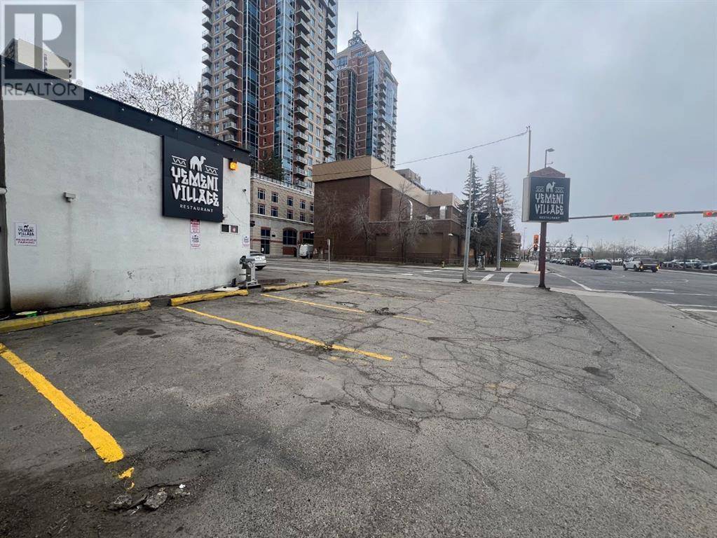 Calgary, AB T1A5R7,402 8 Street SW