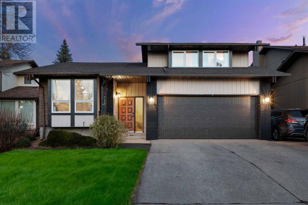 219 Berwick Way NW, Calgary, AB T3K1B8