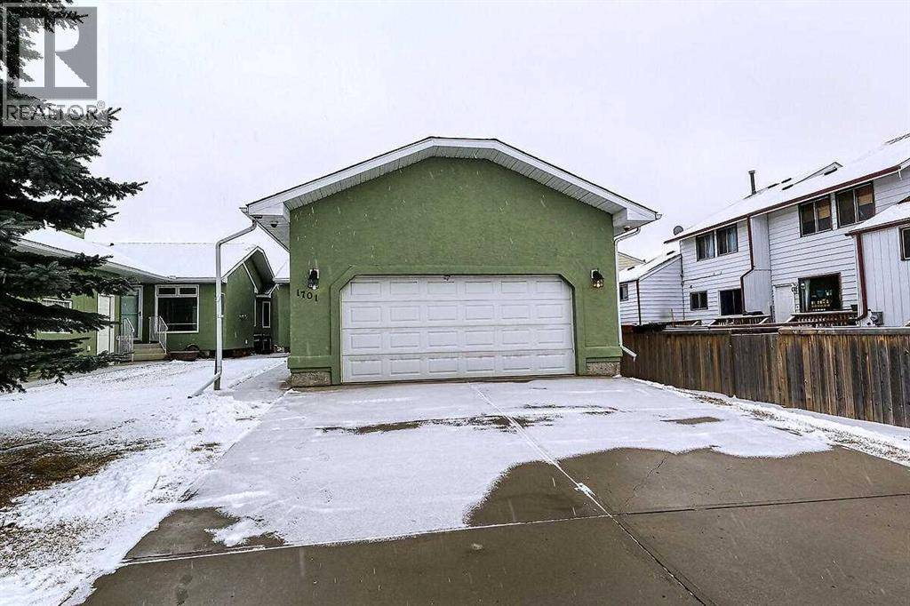 Didsbury, AB T0M0W0,1701 17 Street