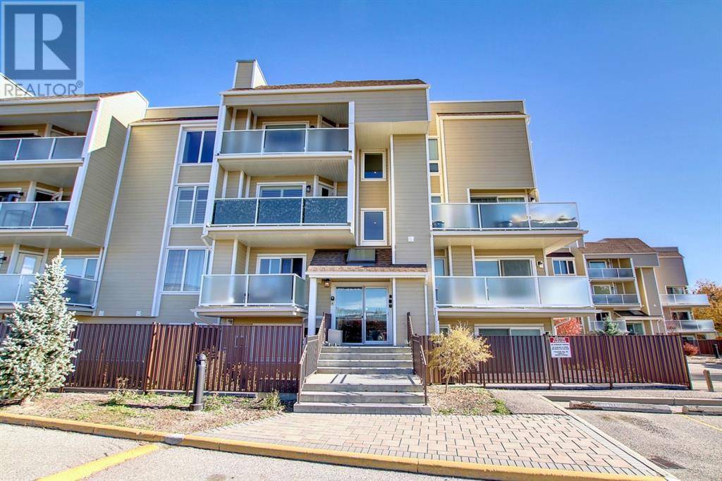 404, 3727 42 Street NW, Calgary, AB T3A2W3