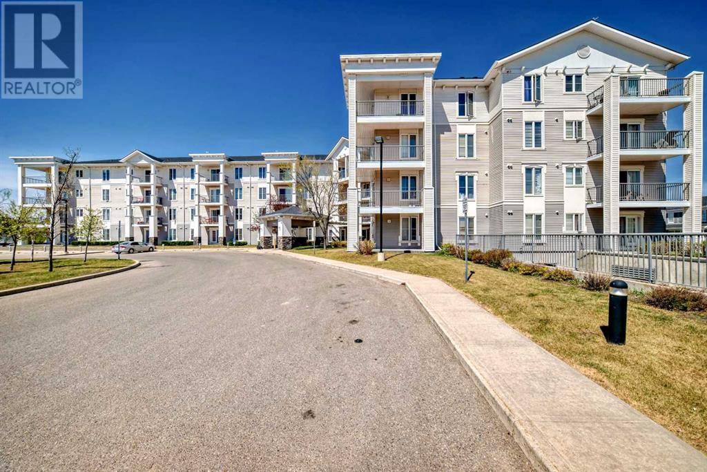 Calgary, AB T3J0H3,1318, 333 Taravista Drive NE