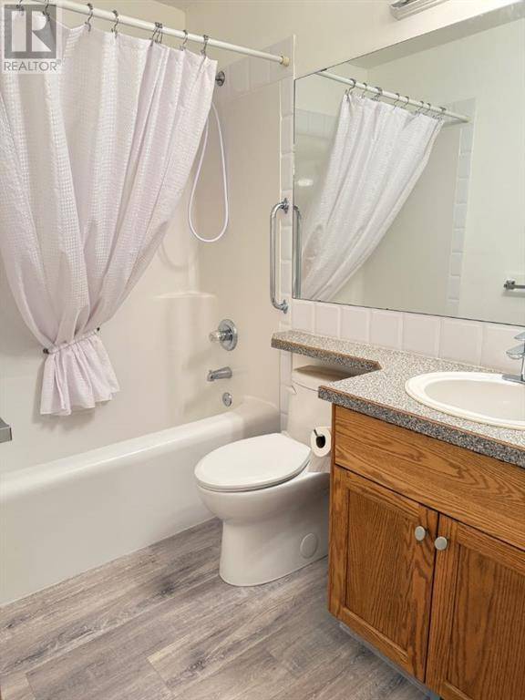 Strathmore, AB T1P1N4,212 Cambridge Crescent