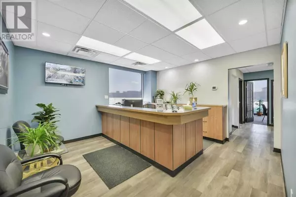 Red Deer, AB T4N3W2,302, 4702 49 Avenue