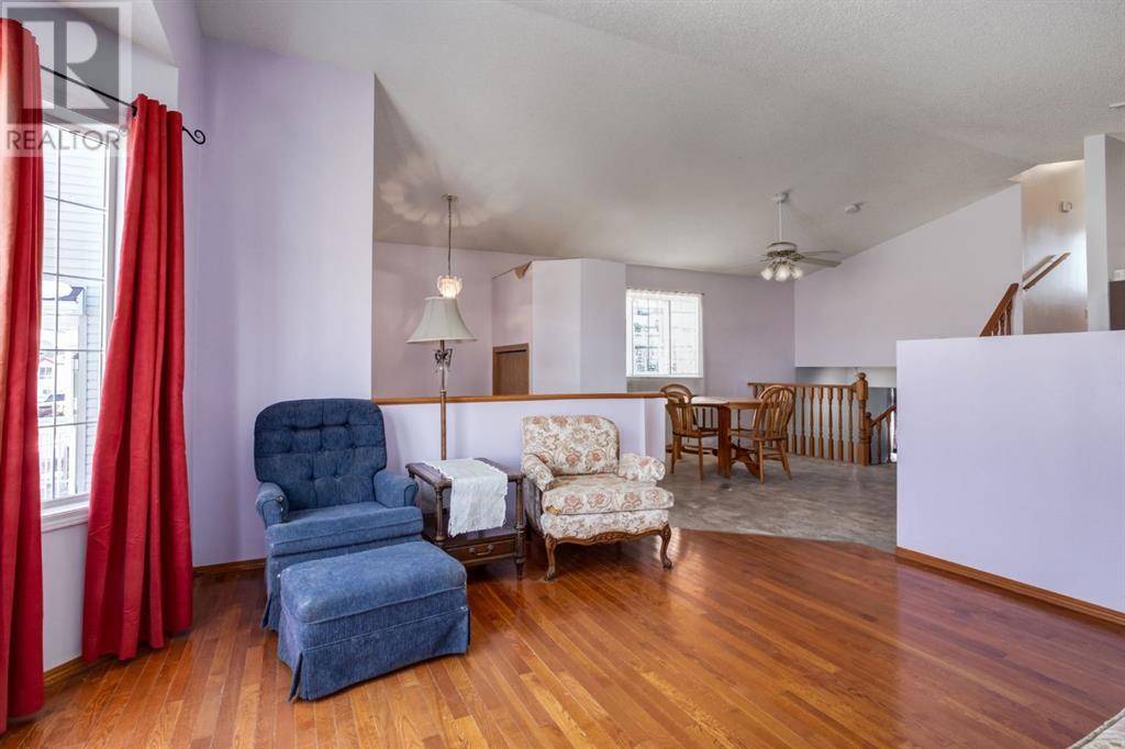 Calgary, AB T3J3V3,93 Martin Crossing Way NE