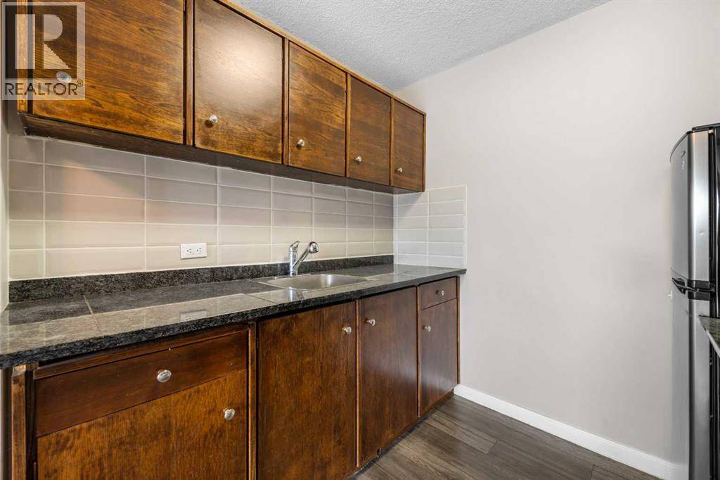 Calgary, AB T2S0A9,430, 519 17 Avenue SW