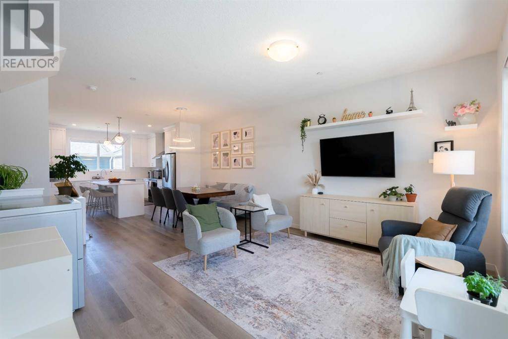 Calgary, AB T3P1N8,688 Livingston Way NE