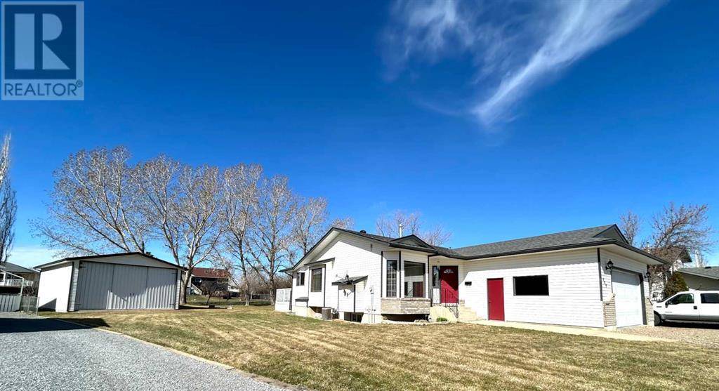 Dunmore, AB T1B0K9,409 12 Street