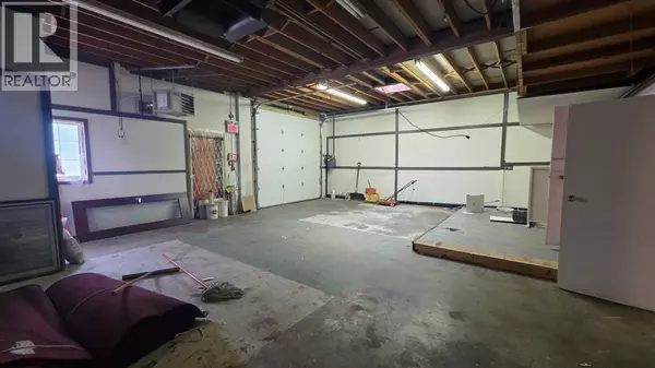 Calgary, AB T2B0X8,2008 36 Street SE