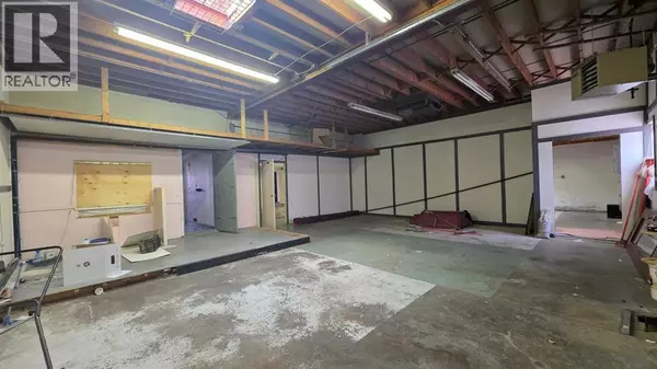 Calgary, AB T2B0X8,2008 36 Street SE