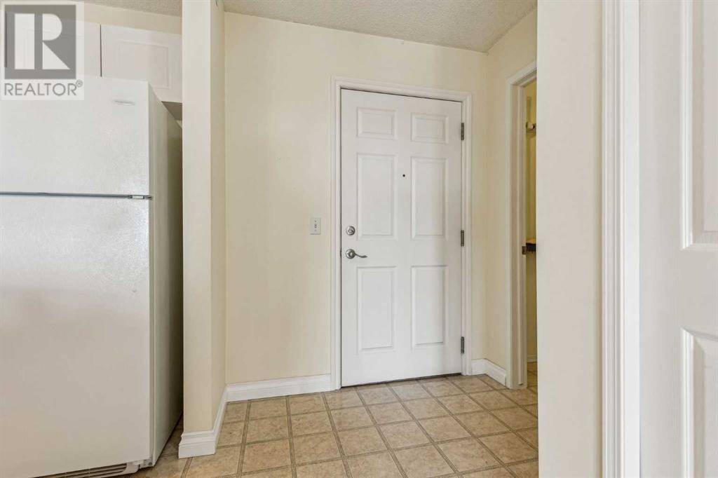 Calgary, AB T3G5T2,1314, 928 Arbour Lake Road NW