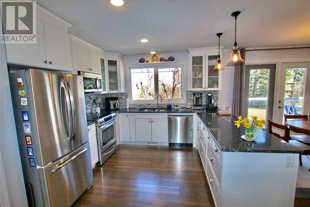 Sylvan Lake, AB T4S1G5,5407 48 Avenue